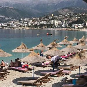 https://emilys-himare.albaniahotels.org