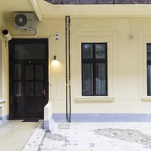Authentic Klauzal Apartman